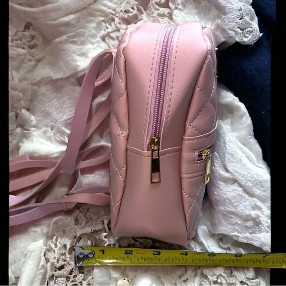 Quilted Leather Mini-Backpack l Light Pink, Whitel Gold Hardware l New main image 5